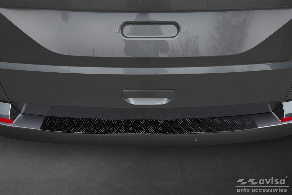 Ochranná lišta zadního nárazníku VW T6, 2015-2023, vyklápěcí dveře, Mat Black