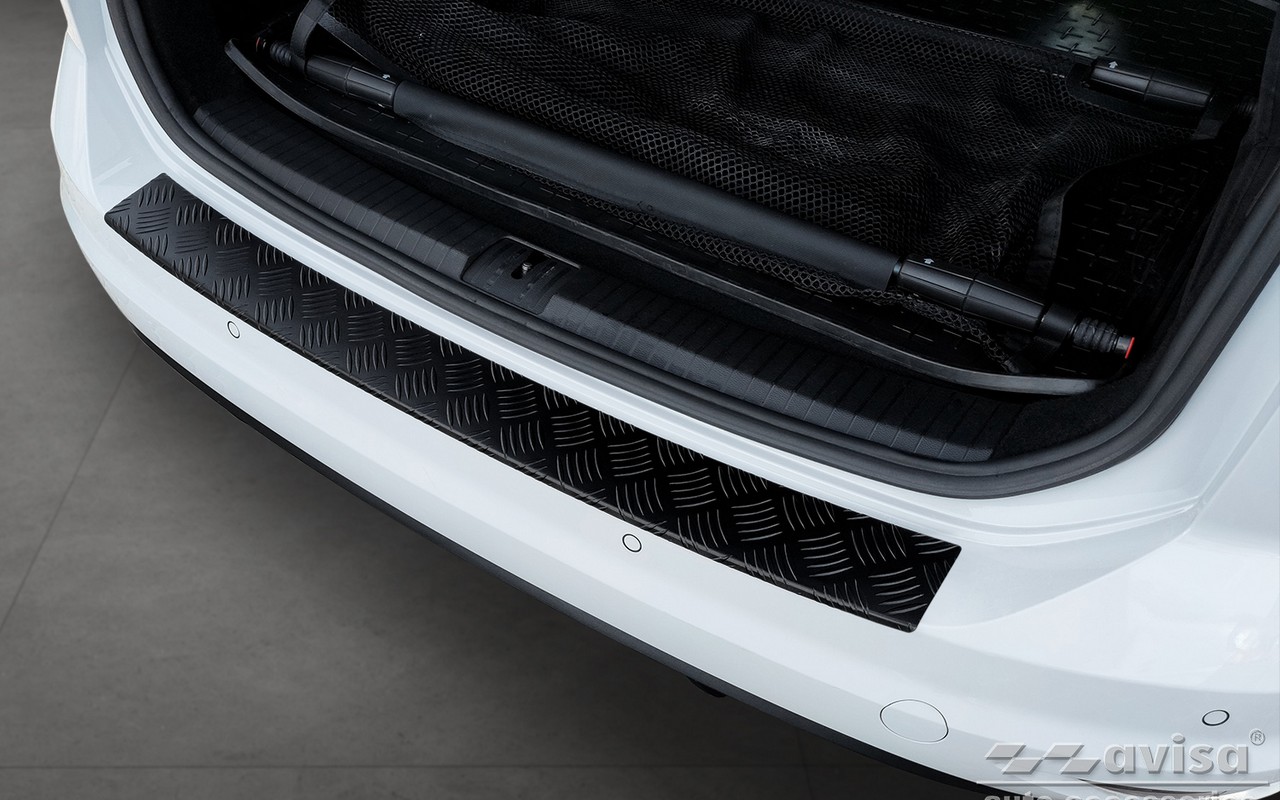 Ochranná lišta zadního nárazníku VW Touran II, 2016- , Mat Black