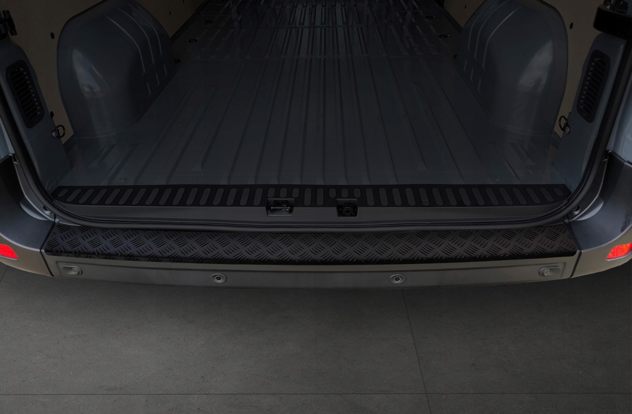 Ochranná lišta zadního nárazníku Nissan NV400, 2011- , Mat Black