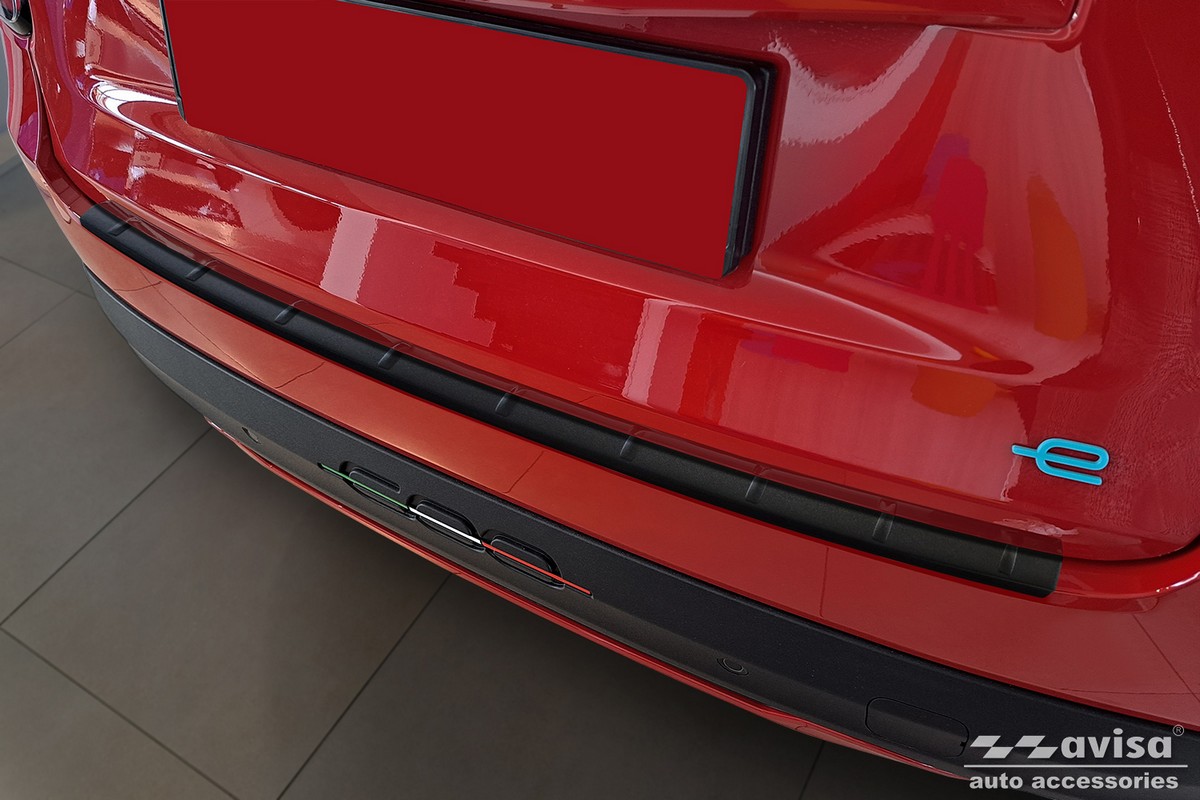 Ochranná lišta zadního nárazníku Fiat 600, 2023- , Mat Black