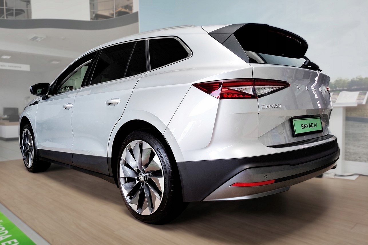 Ochranná lišta zadního nárazníku Škoda Enyaq, 2021-, Mat Black