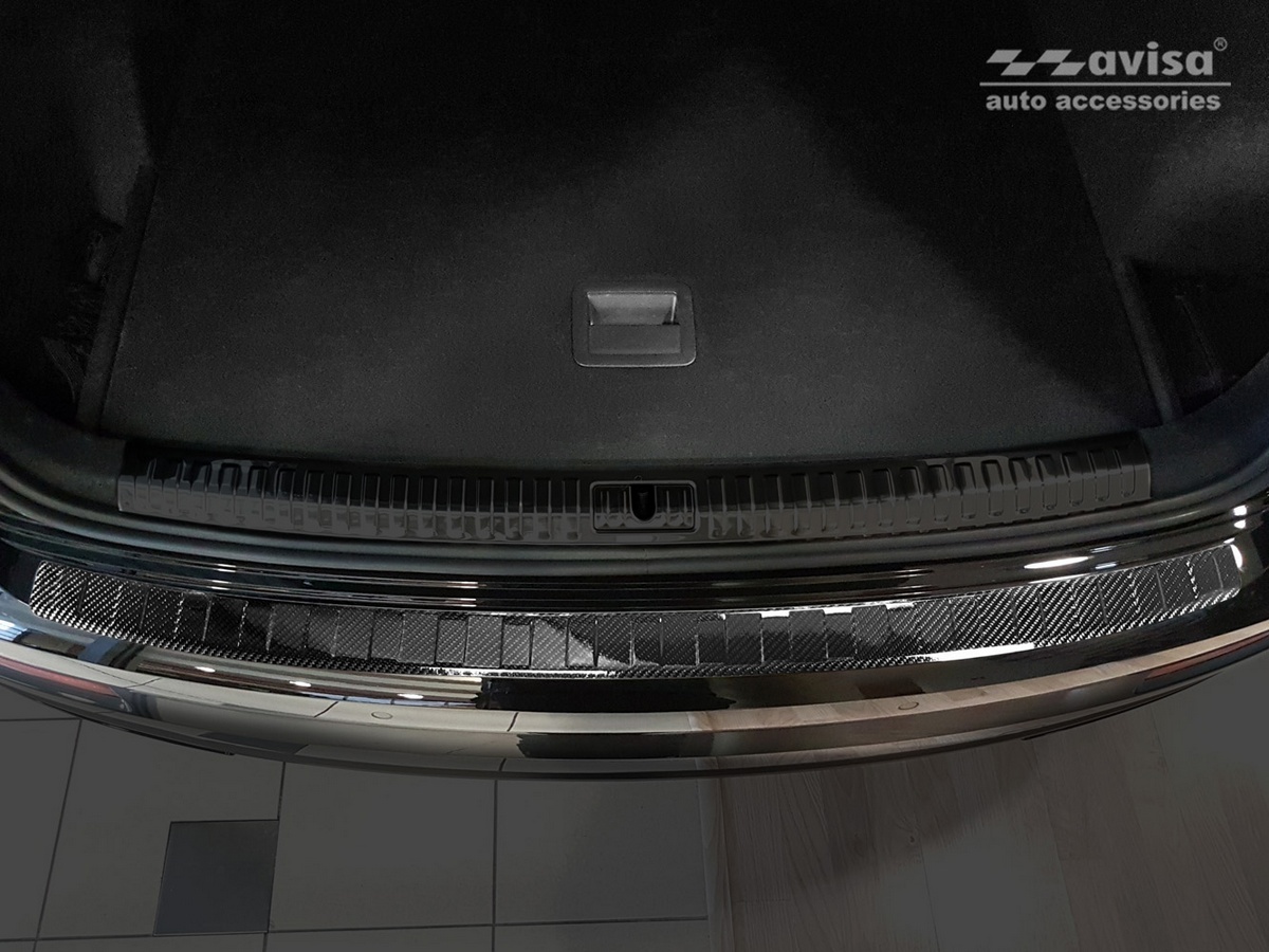 Ochranná lišta zadního nárazníku Audi Q3, 2018- , Carbon