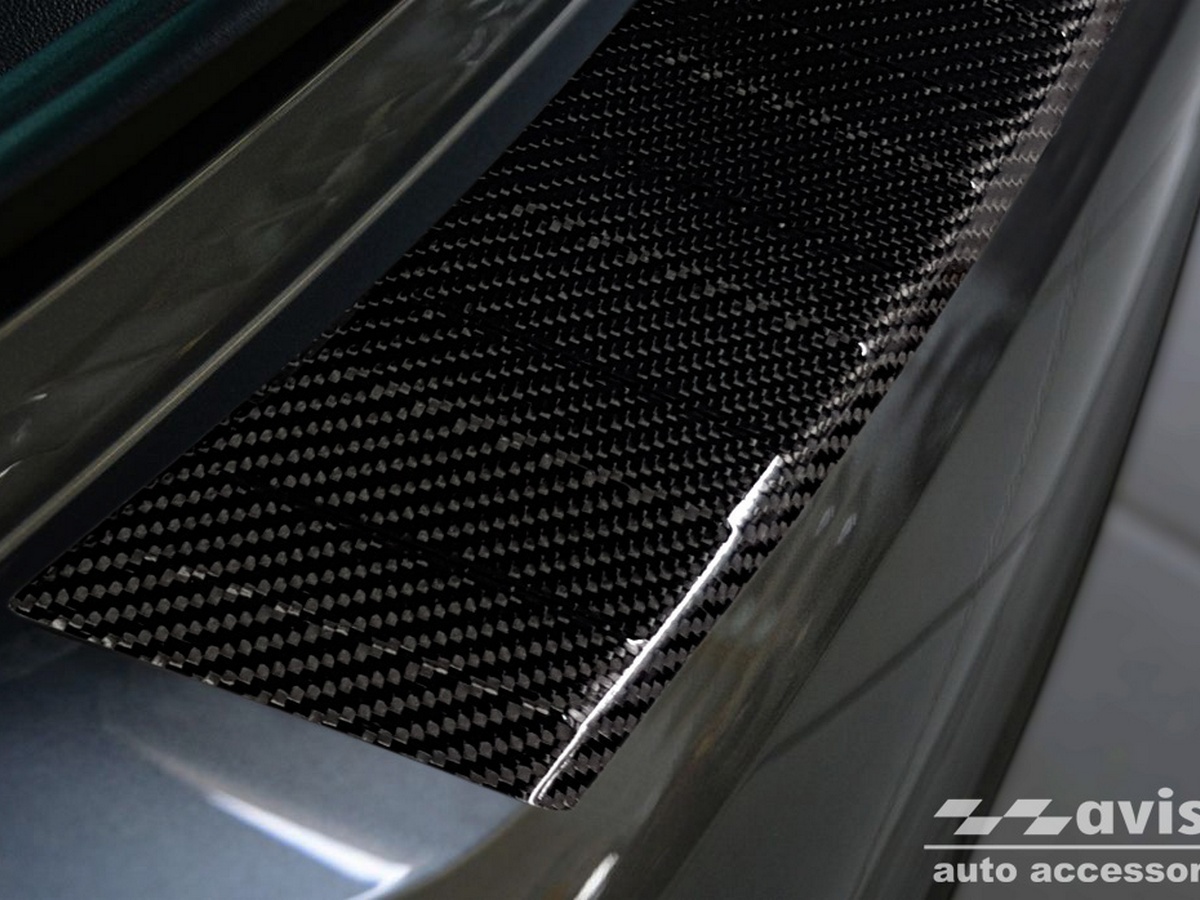 Ochranná lišta zadního nárazníku Opel Insignia B, 2017- , Combi, Sports Tourer, Carbon