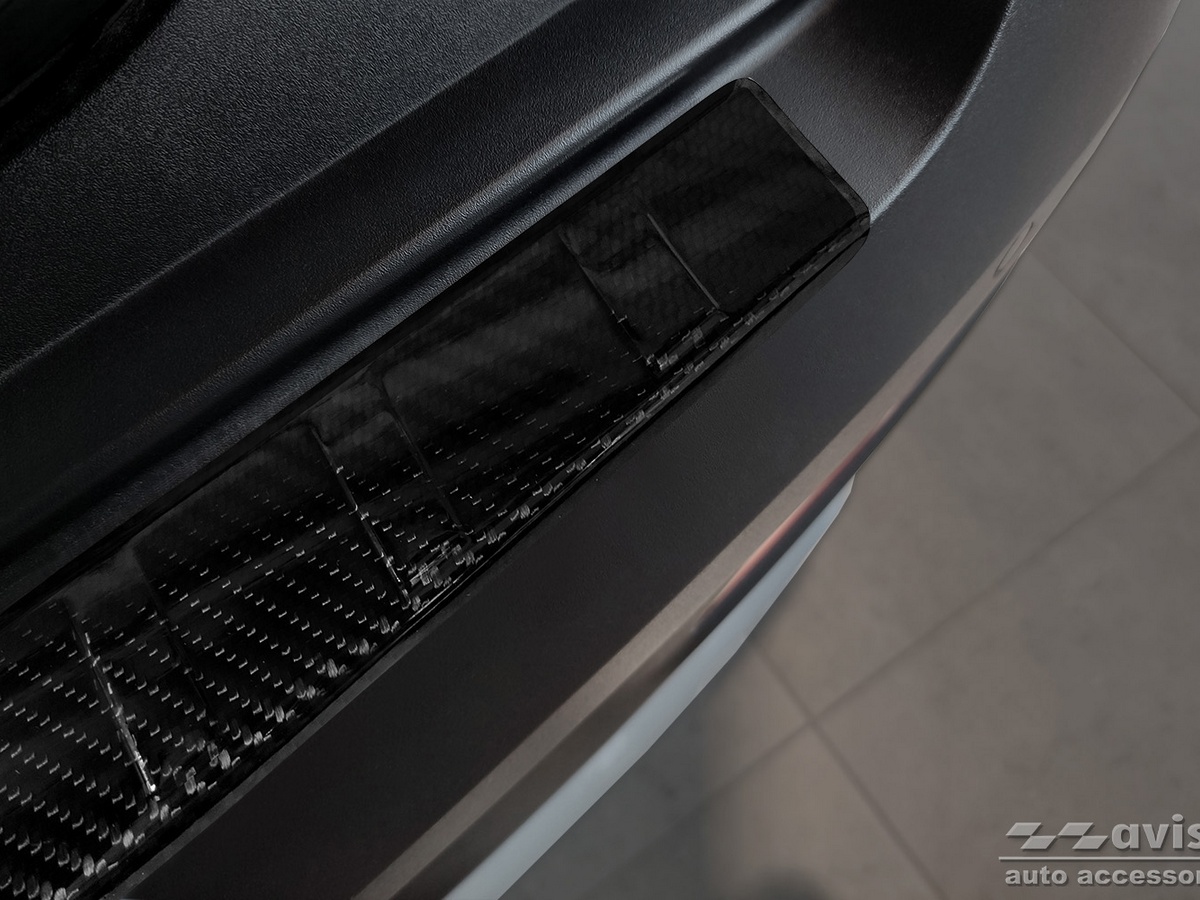 Ochranná lišta zadního nárazníku Hyundai Bayon, 2021- , Carbon