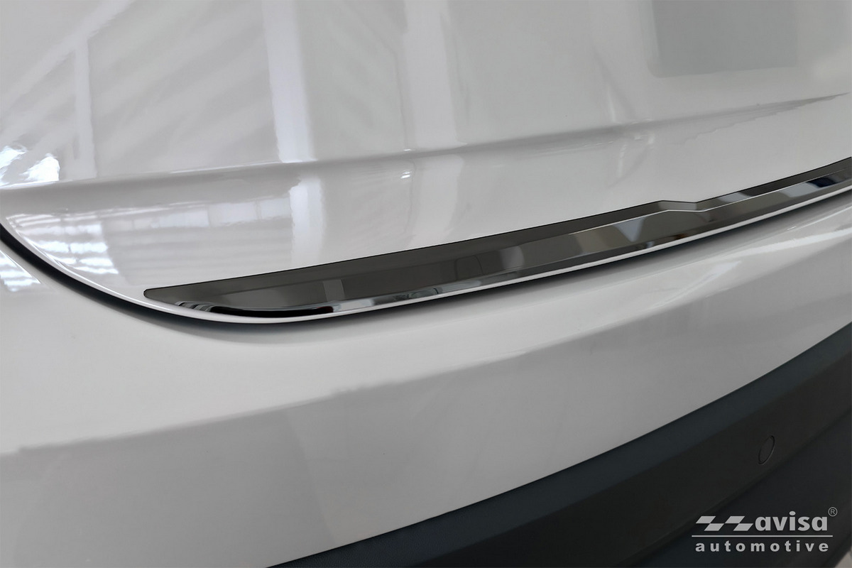 Ozdobná lišta na víko kufru do VW Taigo, 2021-, Glossy Black