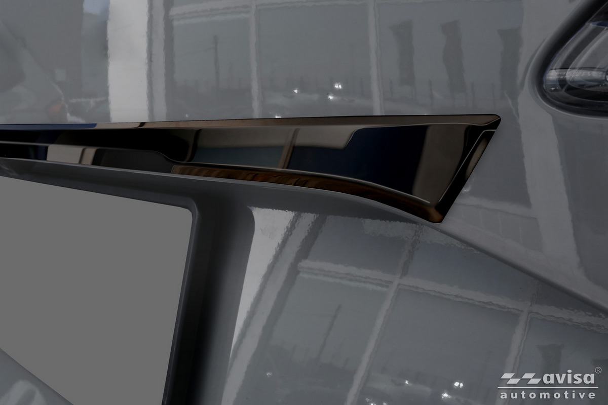 Ozdobná lišta na víko kufru do Škoda Karoq,  2022-,  Facelift, Glossy Black