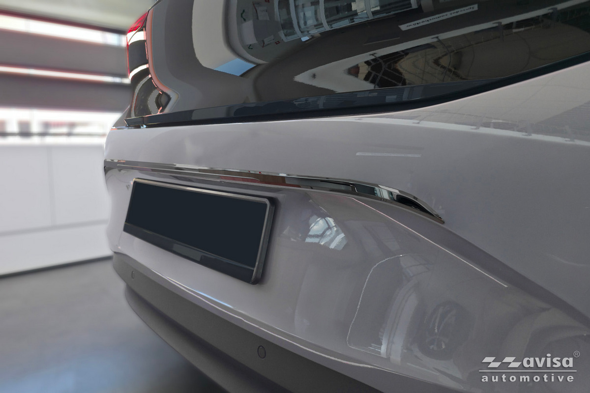 Ozdobná lišta na víko kufru do VW ID.3, 2019-, 5 dvéř., Glossy Black