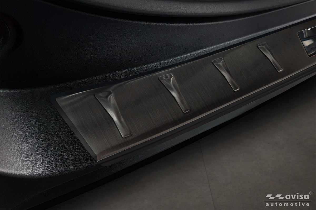 Lišta na nárazník - Kryt hrany kufru, Toyota Rav4 V, 2018- , Shadow Premium