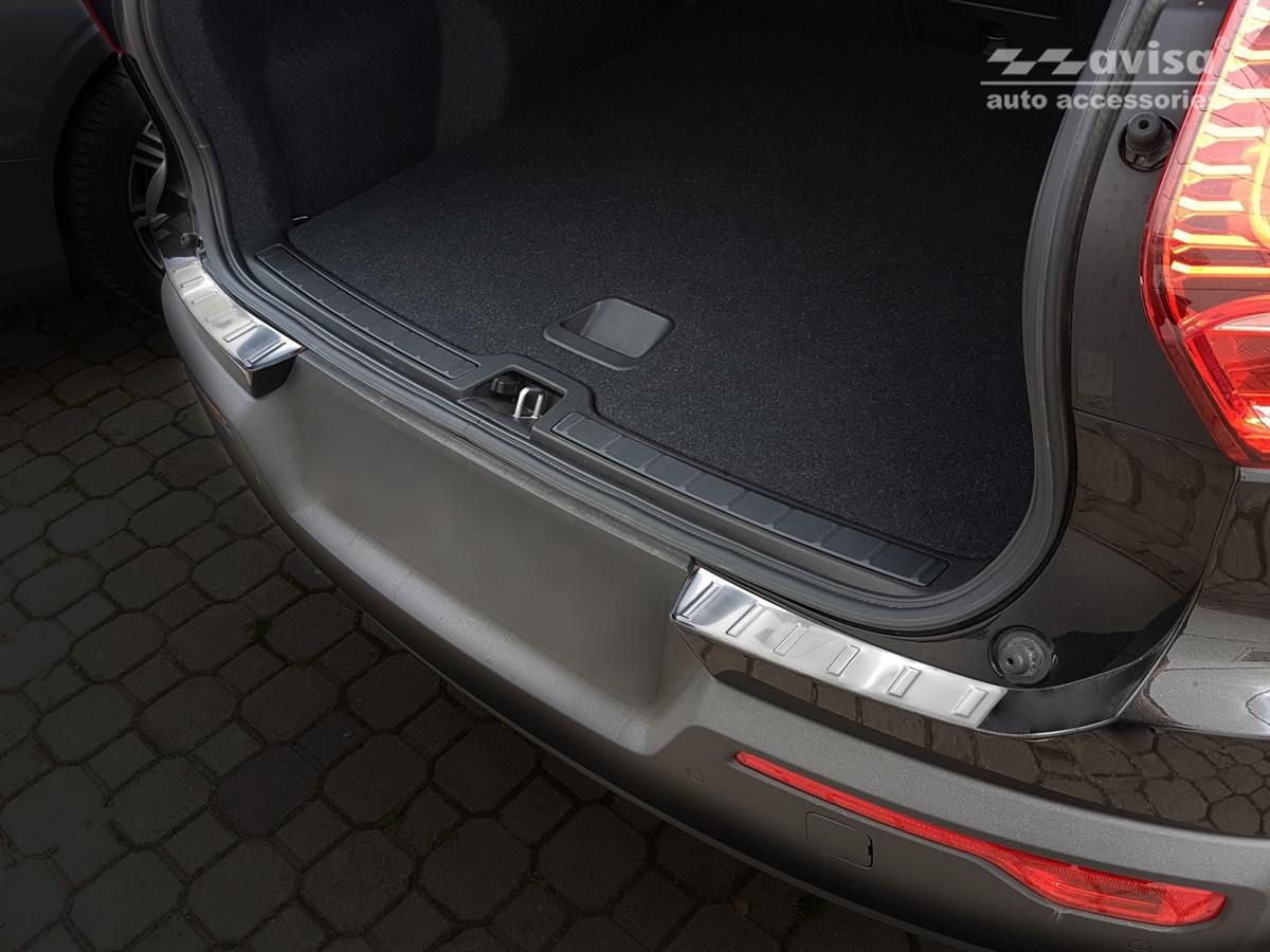 Lišta na nárazník - Kryt hrany kufru, Volvo XC40, 2017- ,