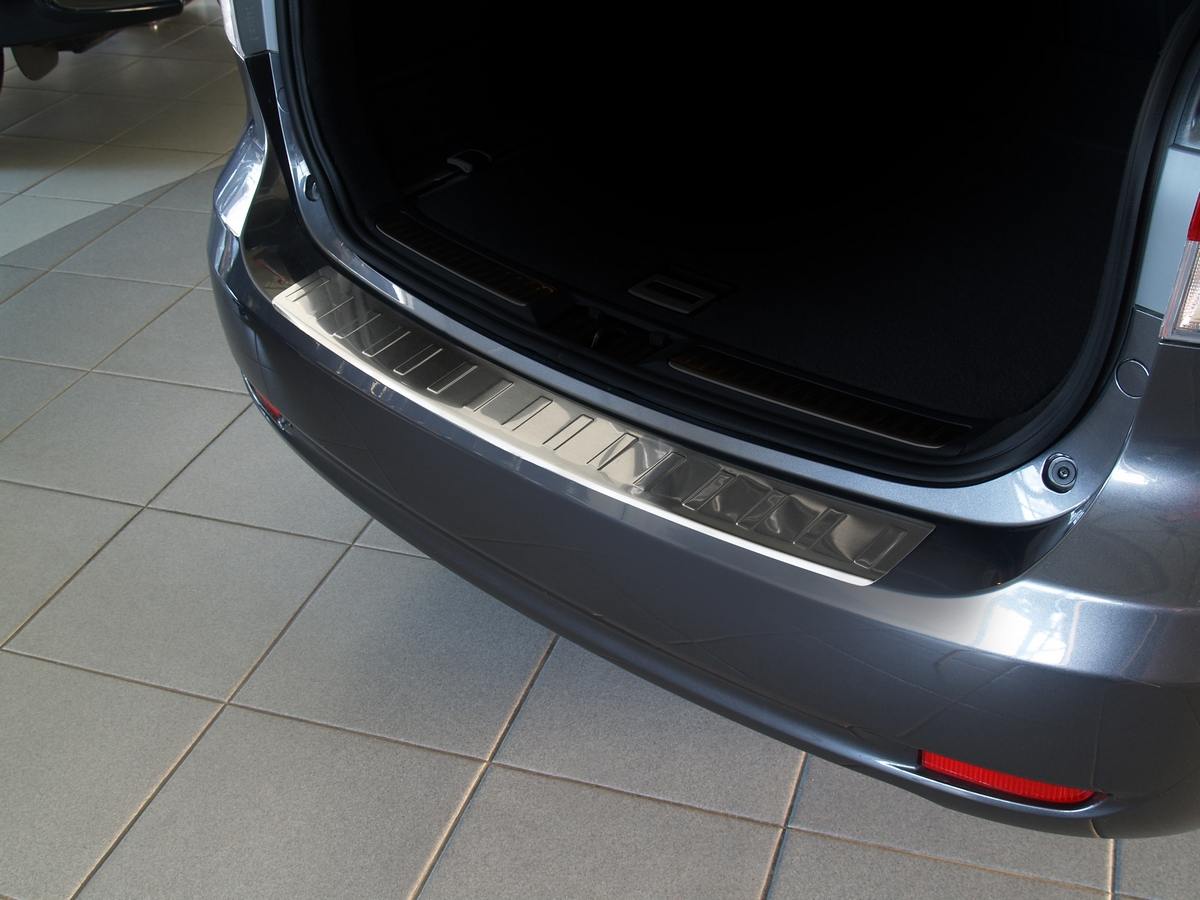 Lišta na nárazník - Kryt hrany kufru, Toyota Avensis III, 2009-2015, Combi