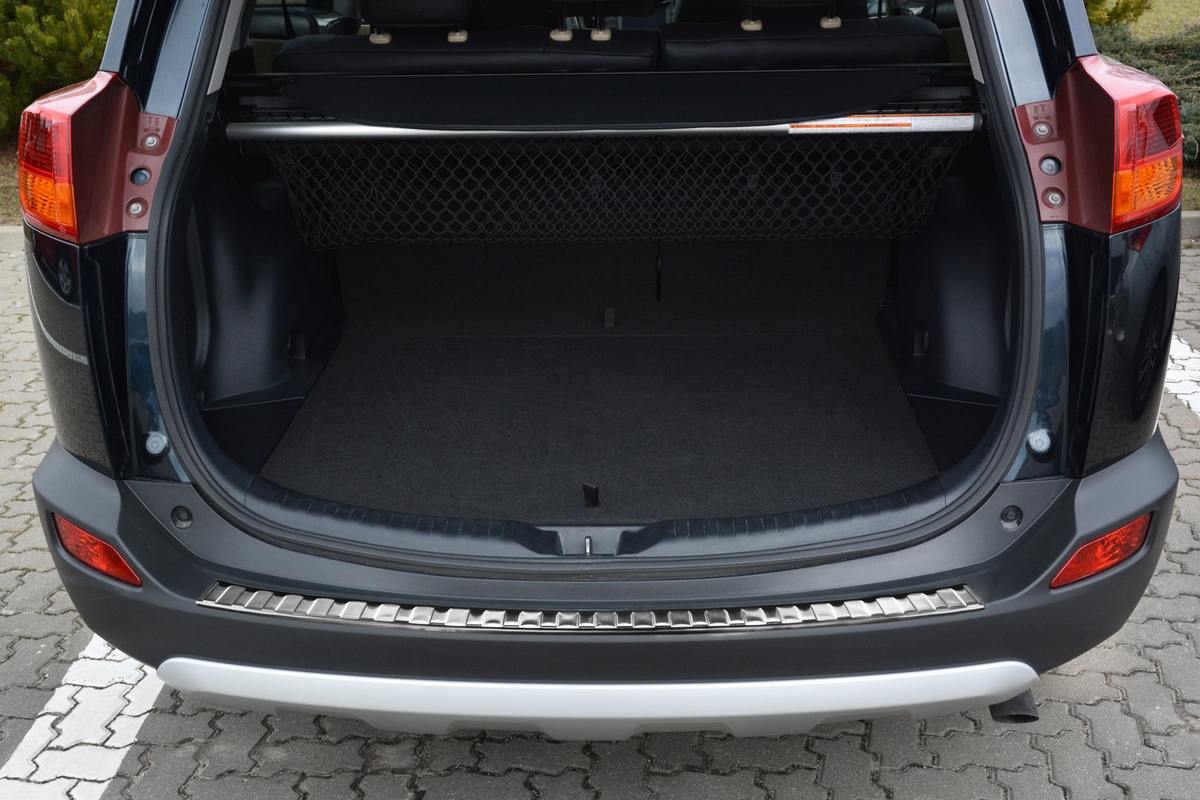Lišta na nárazník - Kryt hrany kufru, Toyota RAV 4 IV, 2013-2016