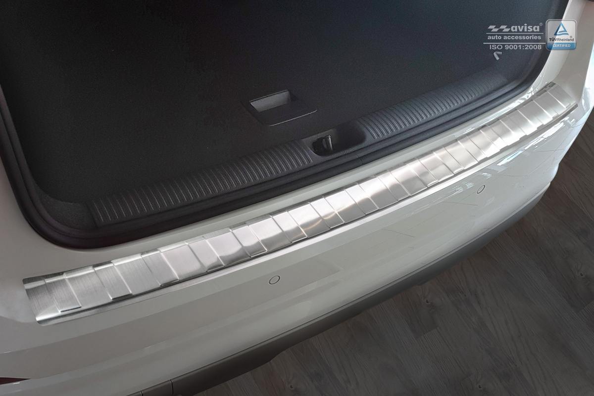 Lišta na nárazník - Kryt hrany kufru, Audi Q2, 2016- ,