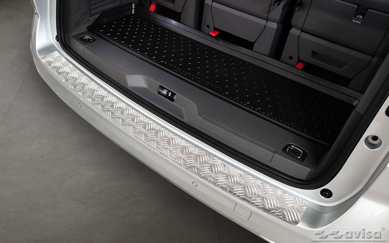 Lišta na nárazník - Kryt hrany kufru, Volkswagen T7, 2021- , Multivan, Aluminium