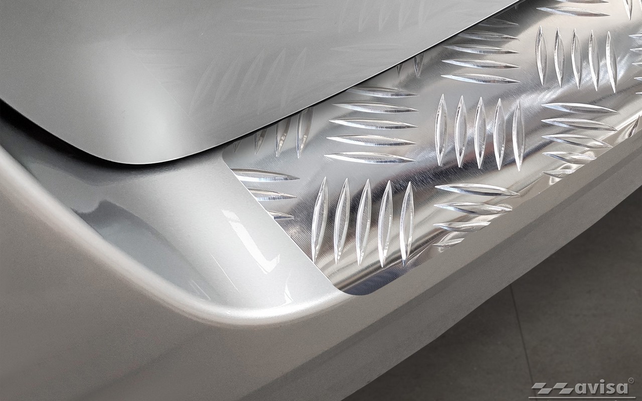 Lišta na nárazník - Kryt hrany kufru, Volkswagen T7, 2021- , Multivan, Aluminium
