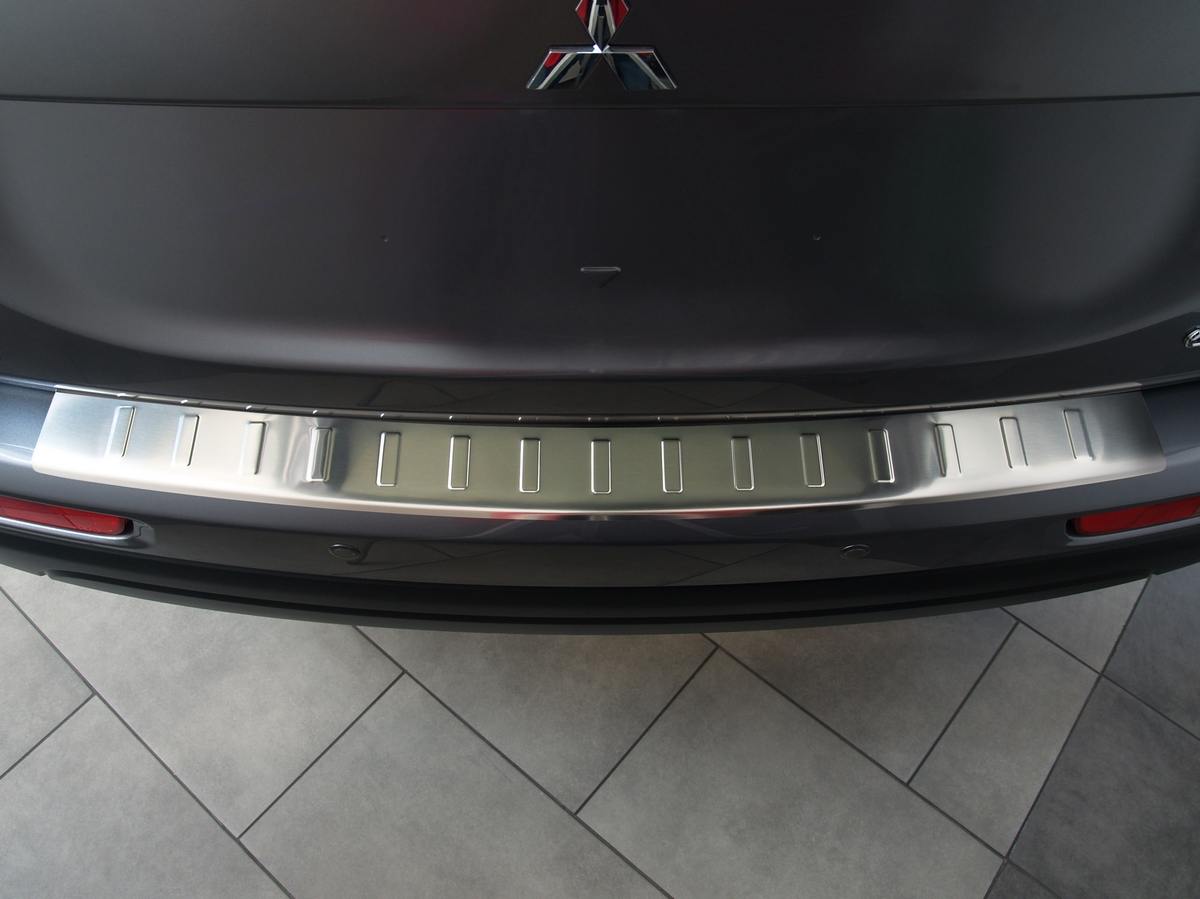 Lišta na nárazník - Kryt hrany kufru, Mitsubishi Outlander III, 2012-2015
