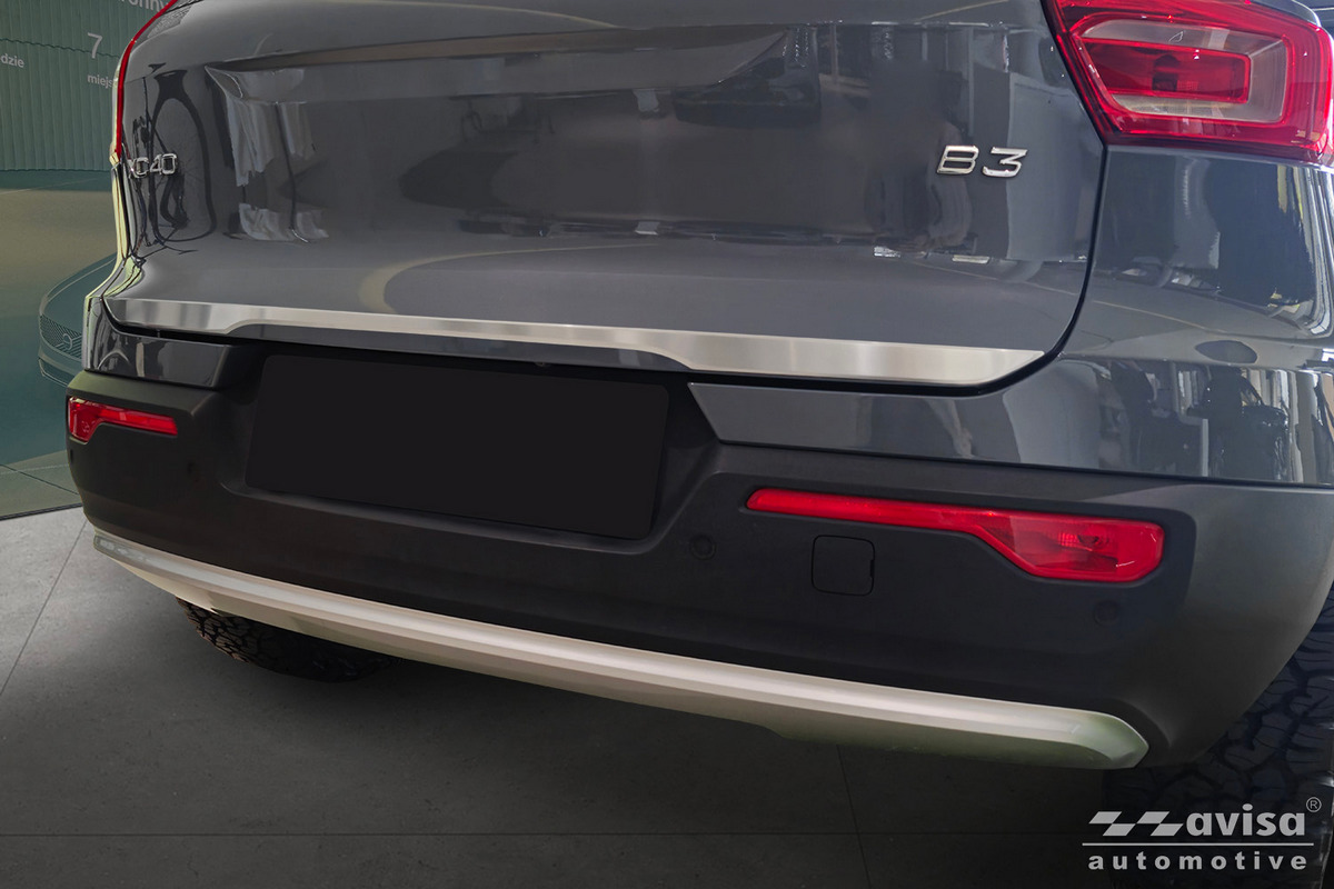 Ozdobná lišta na víko kufru do Volvo XC40, 2017-,