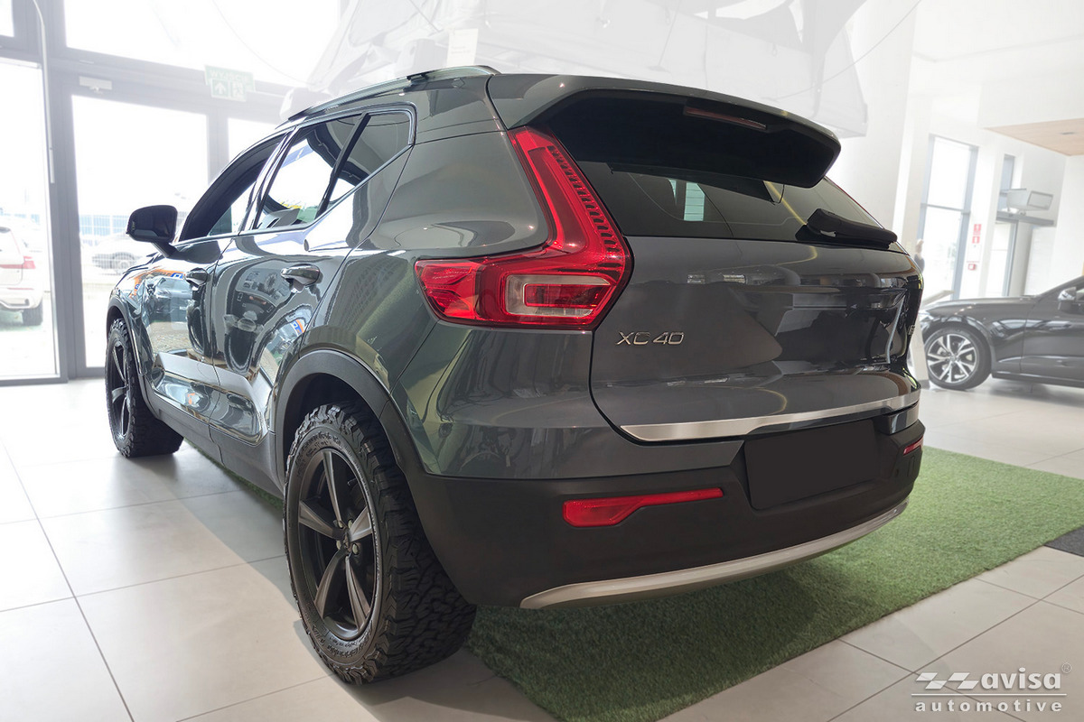 Ozdobná lišta na víko kufru do Volvo XC40, 2017-,