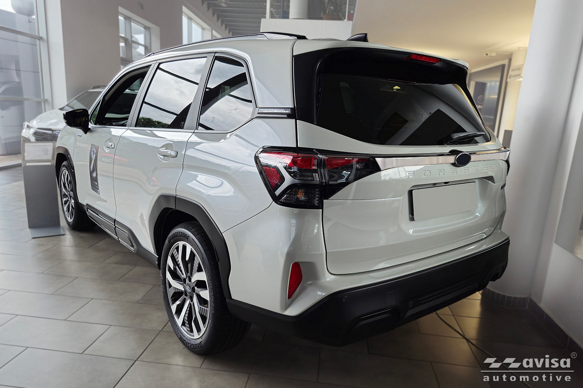 Ozdobná lišta na víko kufru do Subaru Forester VI, 2025-,