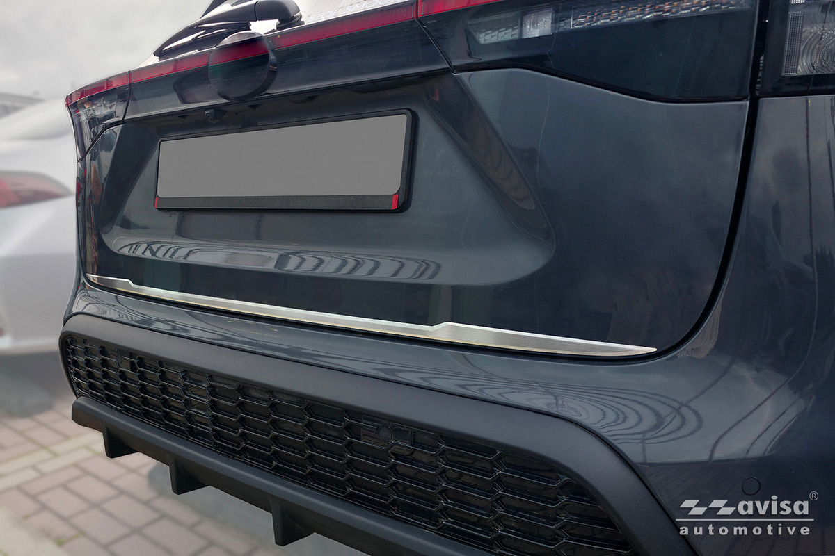 Ozdobná lišta na víko kufru do Toyota Yaris IV Cross, 2020-,