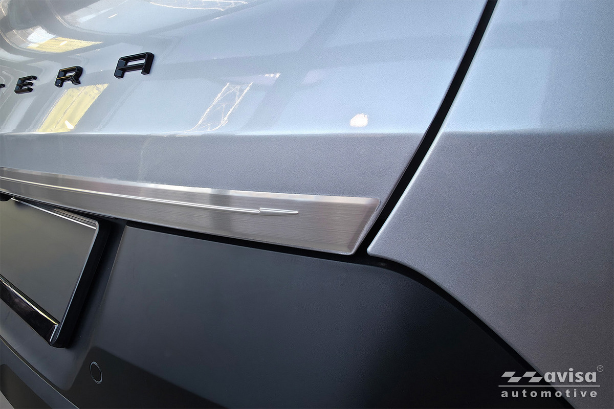 Ozdobná lišta na víko kufru do Opel Frontera, 2025-,