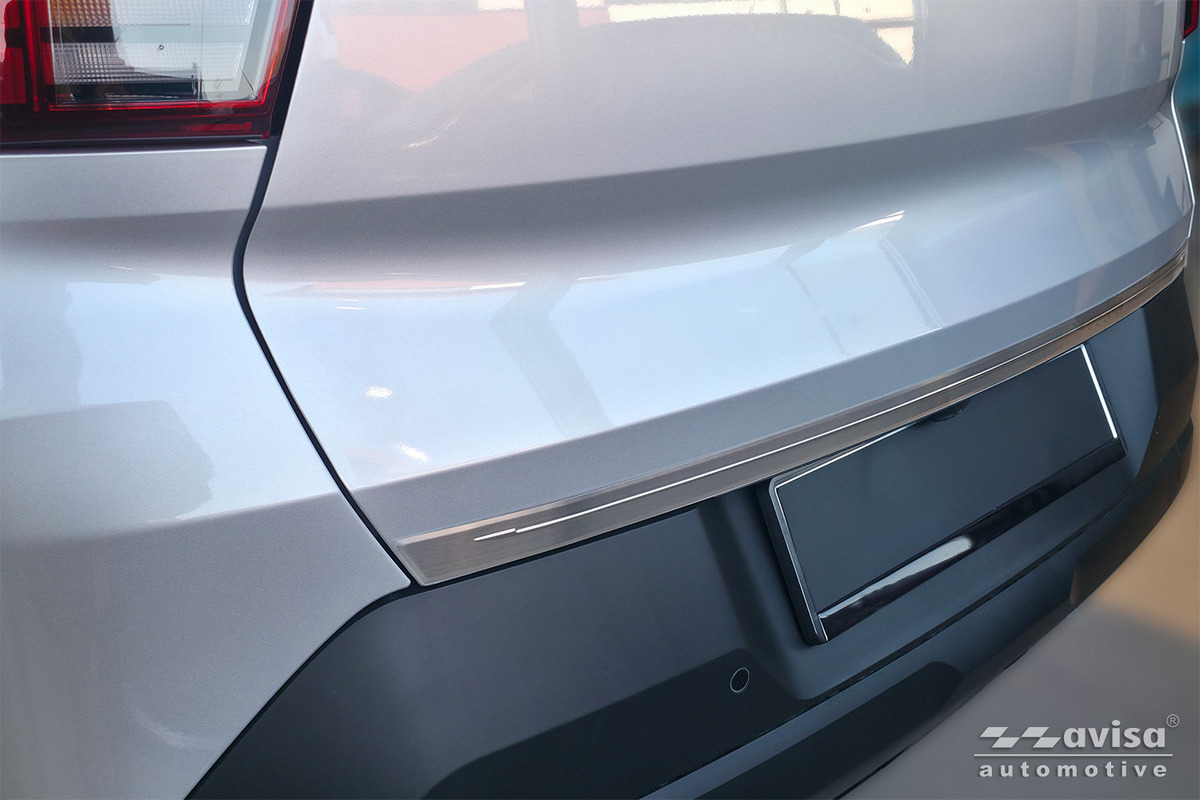 Ozdobná lišta na víko kufru do Opel Frontera, 2025-,