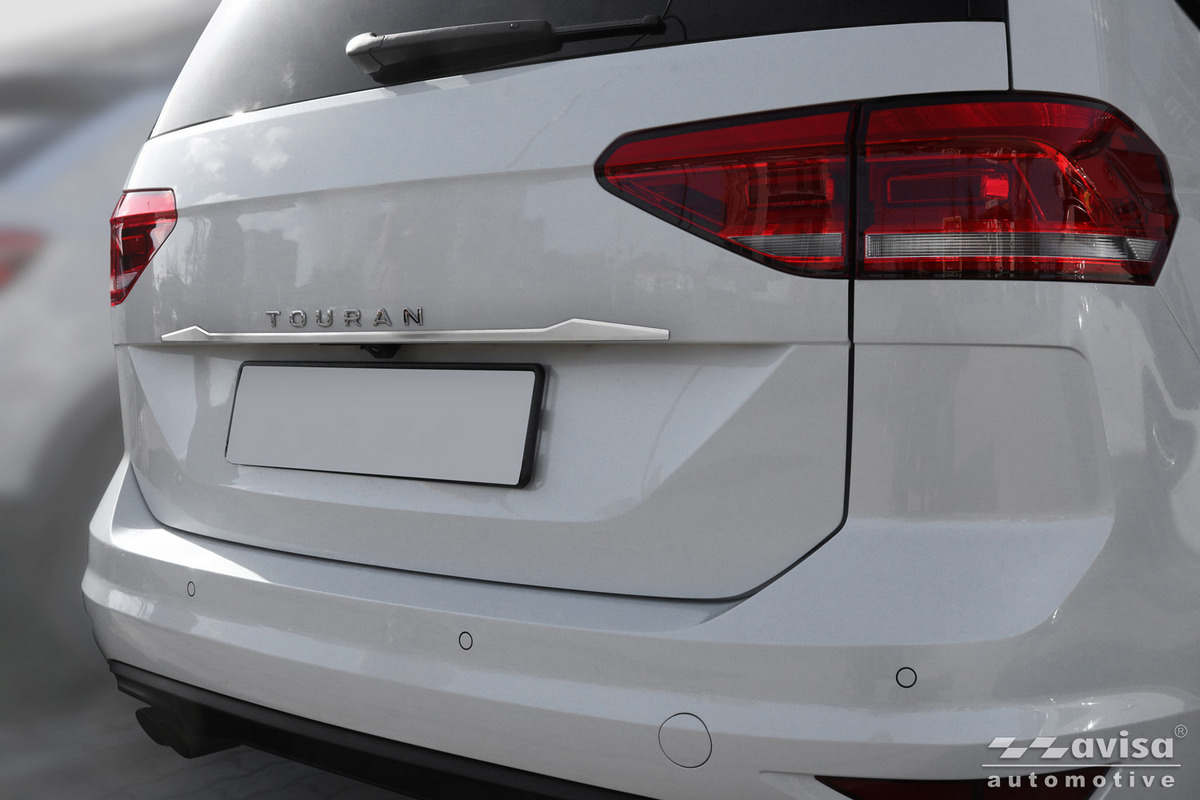 Ozdobná lišta na víko kufru do VW Touran II, 2016-,