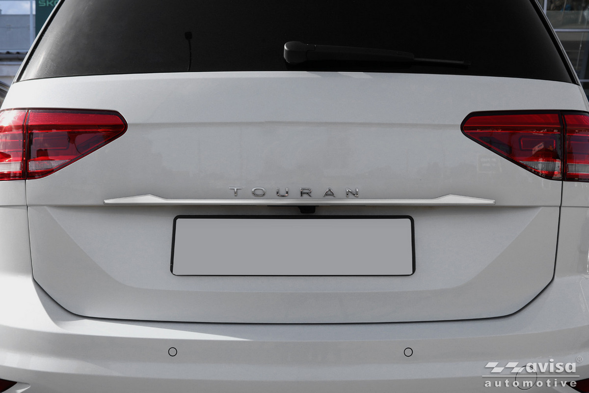 Ozdobná lišta na víko kufru do VW Touran II, 2016-,