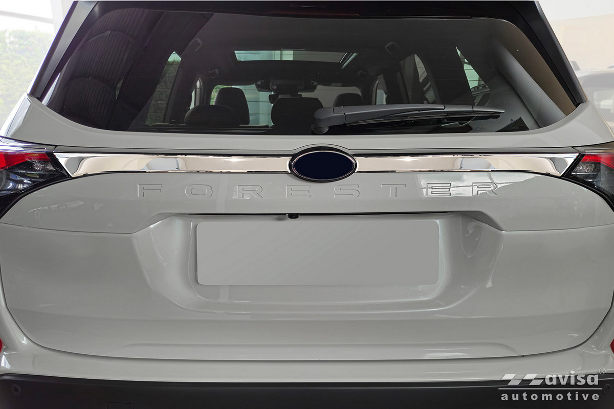 Ozdobná lišta na víko kufru do Subaru Forester VI, 2025-,