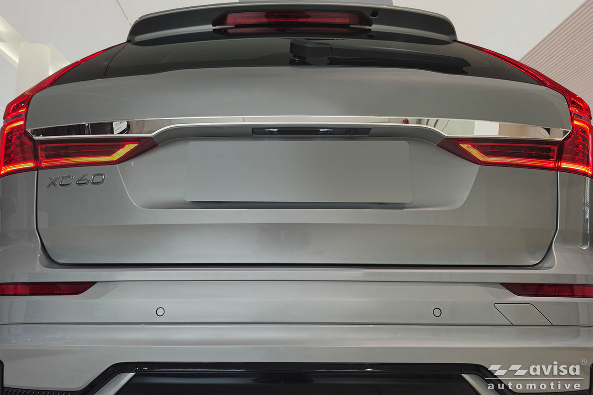 Ozdobná lišta na víko kufru do Volvo XC60 II, 2017-, Plug-In Hybrid