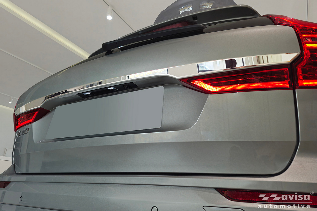 Ozdobná lišta na víko kufru do Volvo XC60 II, 2017-, Plug-In Hybrid