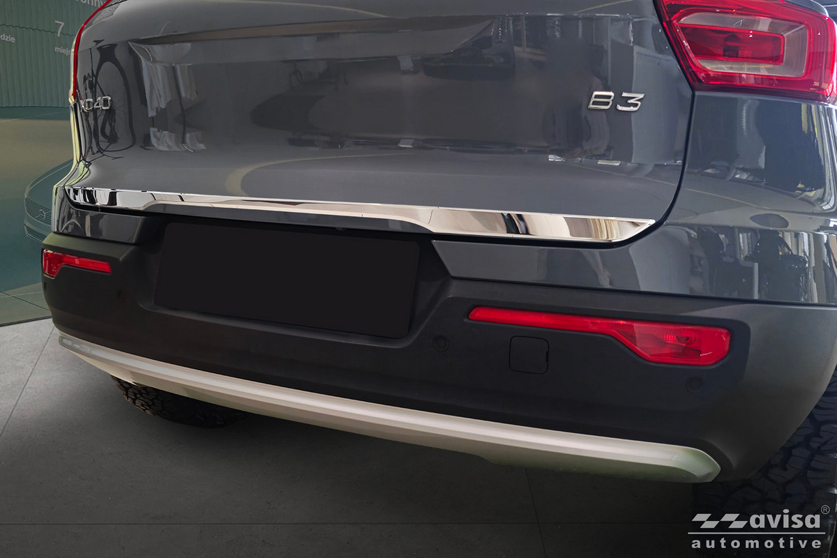 Ozdobná lišta na víko kufru do Volvo XC40, 2017-,