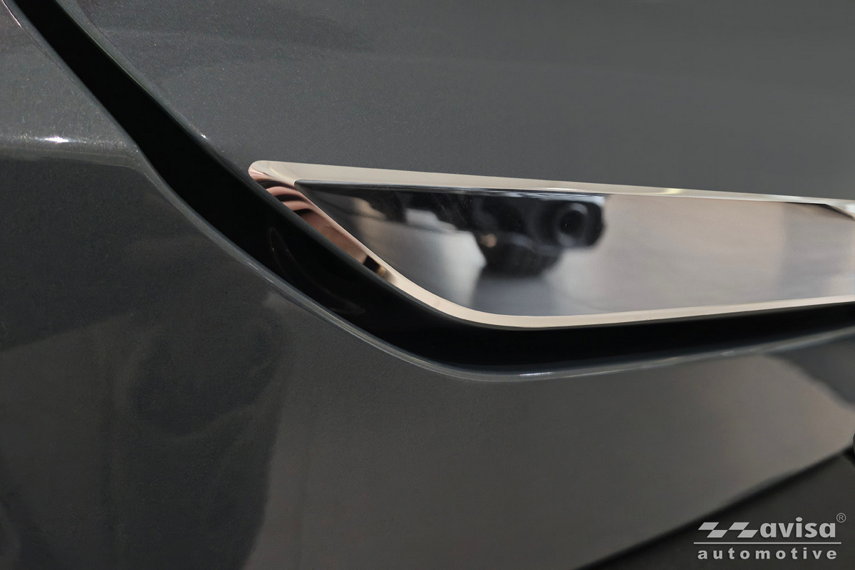 Ozdobná lišta na víko kufru do Volvo XC40, 2017-,