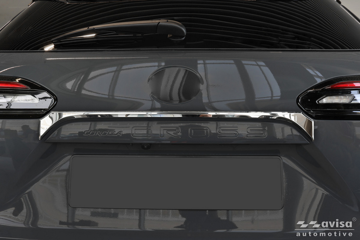 Ozdobná lišta na víko kufru do Toyota Corolla Cross, 2022-,