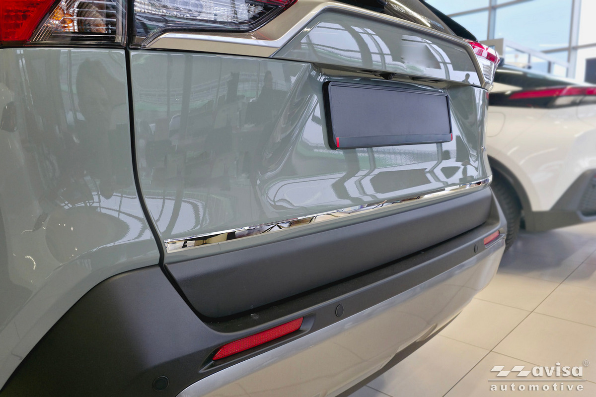 Ozdobná lišta na víko kufru do Toyota RAV 4 V, 2018-2026