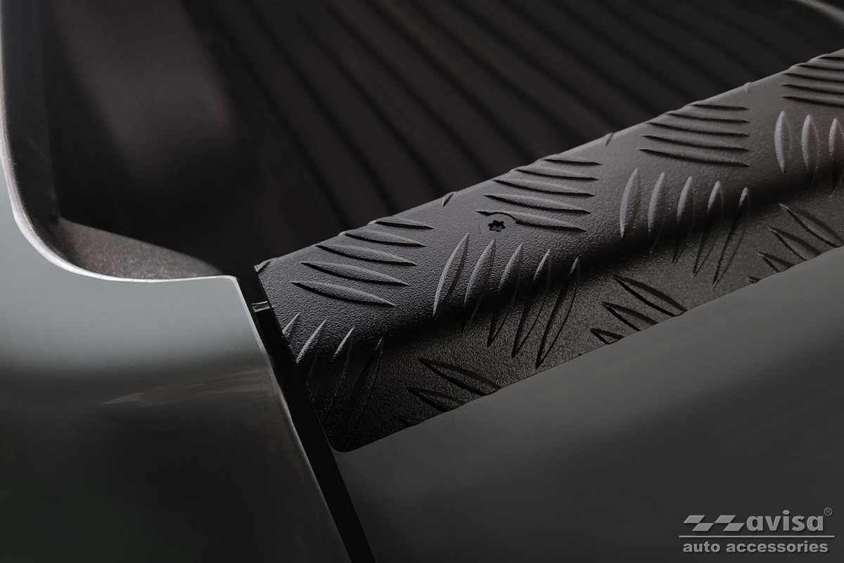 Lišta na zadní víko do VW Amarok, 2016-2021