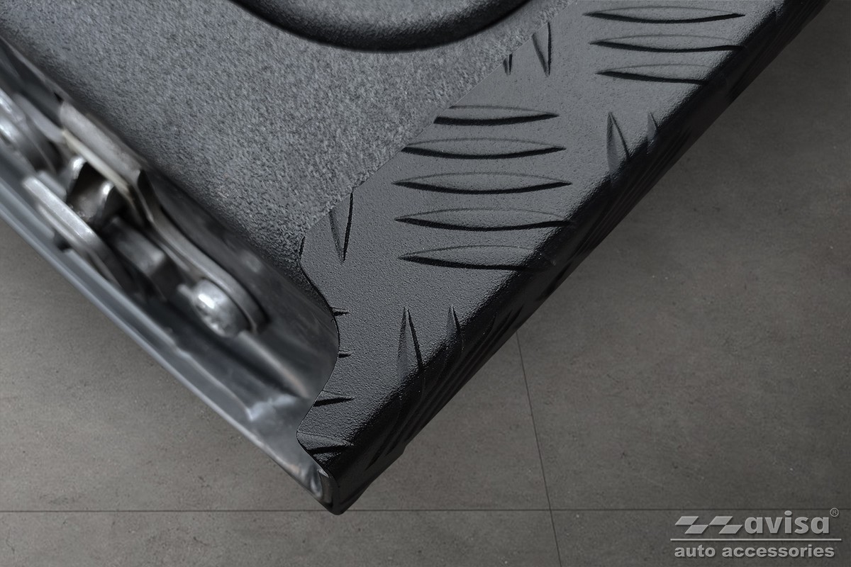 Lišta na zadní víko do VW Amarok, 2016-2021