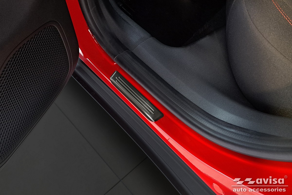 Ochranné kryty prahů, Fiat 600, 2023- , Black