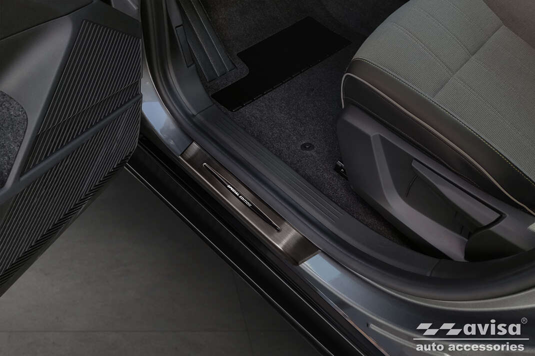 Ochranné kryty prahů, Renault Megane E-Tech, 2022- , Black