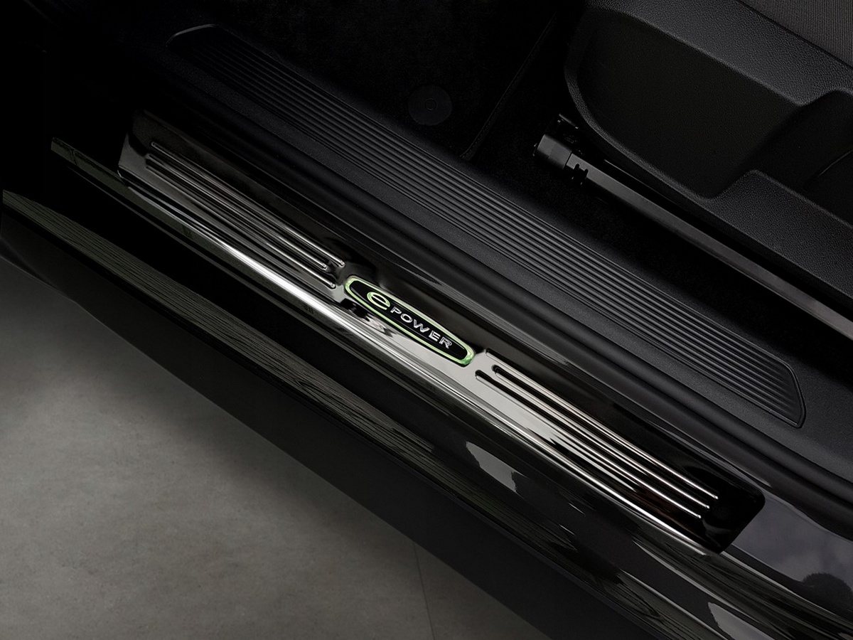 Ochranné kryty prahů, VW ID.3, 2019- , Hybrid , Glossy black