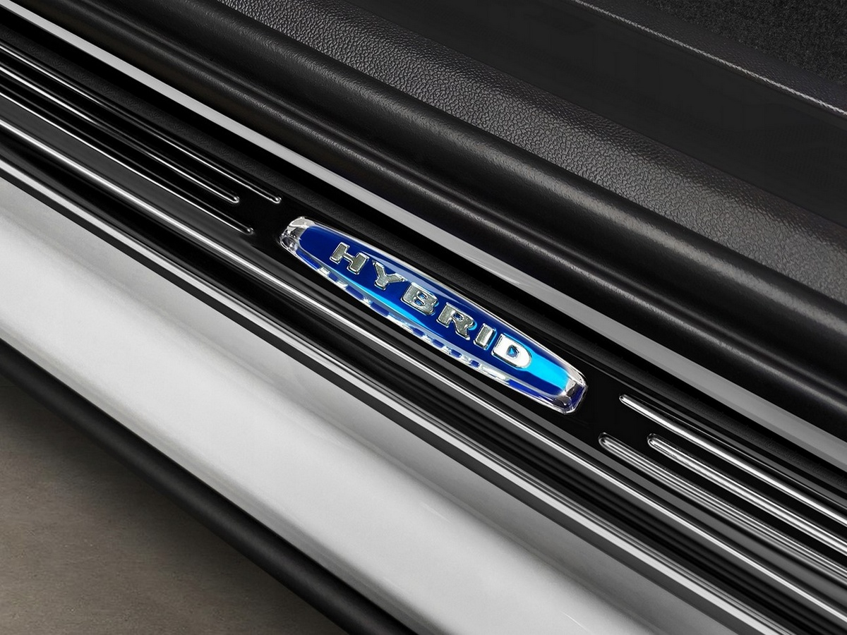Ochranné kryty prahů, VW Touareg III, 2018- , Hybrid , Glossy black