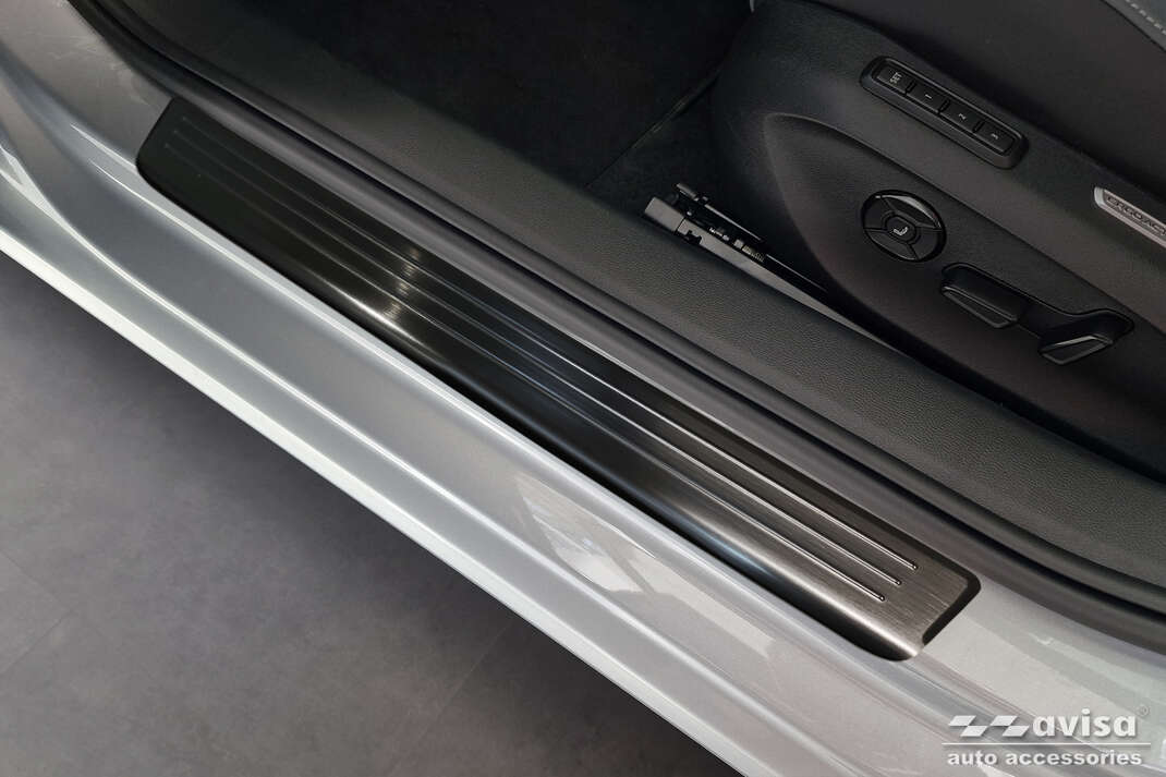 Ochranné kryty prahů, Škoda Superb IV, 2024- , Combi, Black