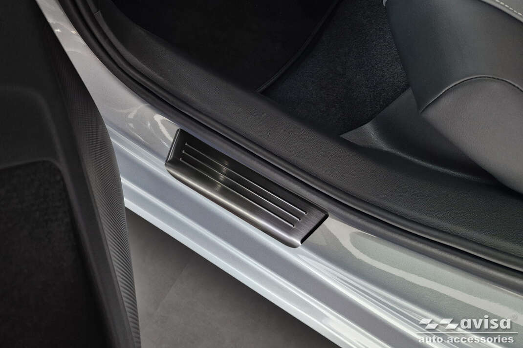 Ochranné kryty prahů, Škoda Superb IV, 2024- , Combi, Black