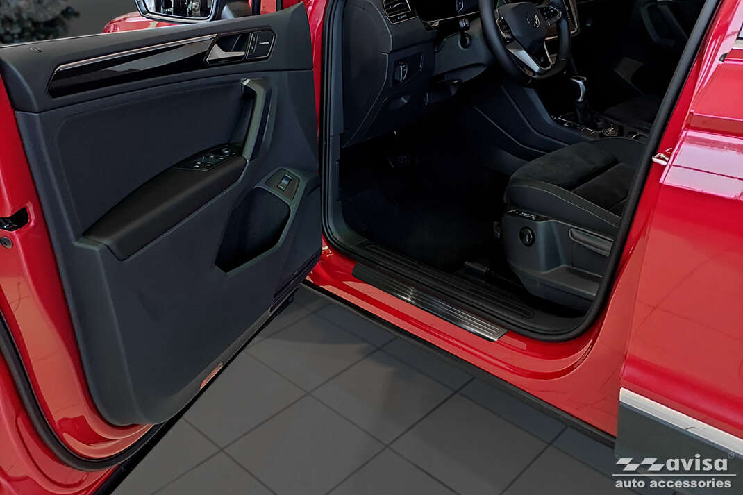 Ochranné kryty prahů, VW Tiguan II, 2016-2024, Black