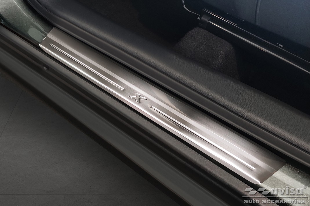 Ochranné kryty prahů, Toyota Aygo X, 2022- , Silver
