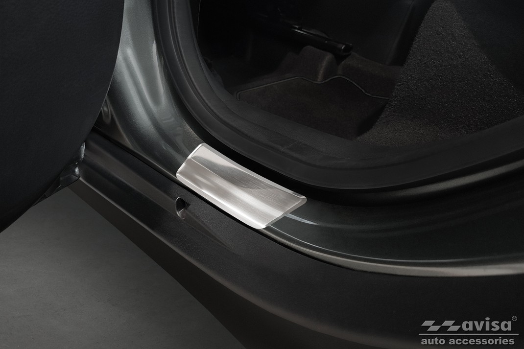 Ochranné kryty prahů, Toyota Aygo X, 2022- , Silver