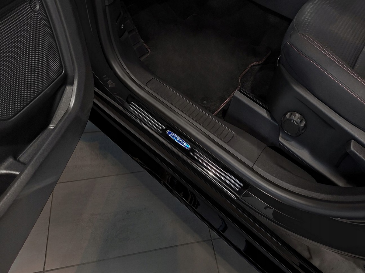 Ochranné kryty prahů, Ford Kuga III, 2019- , Hybrid , Glossy black