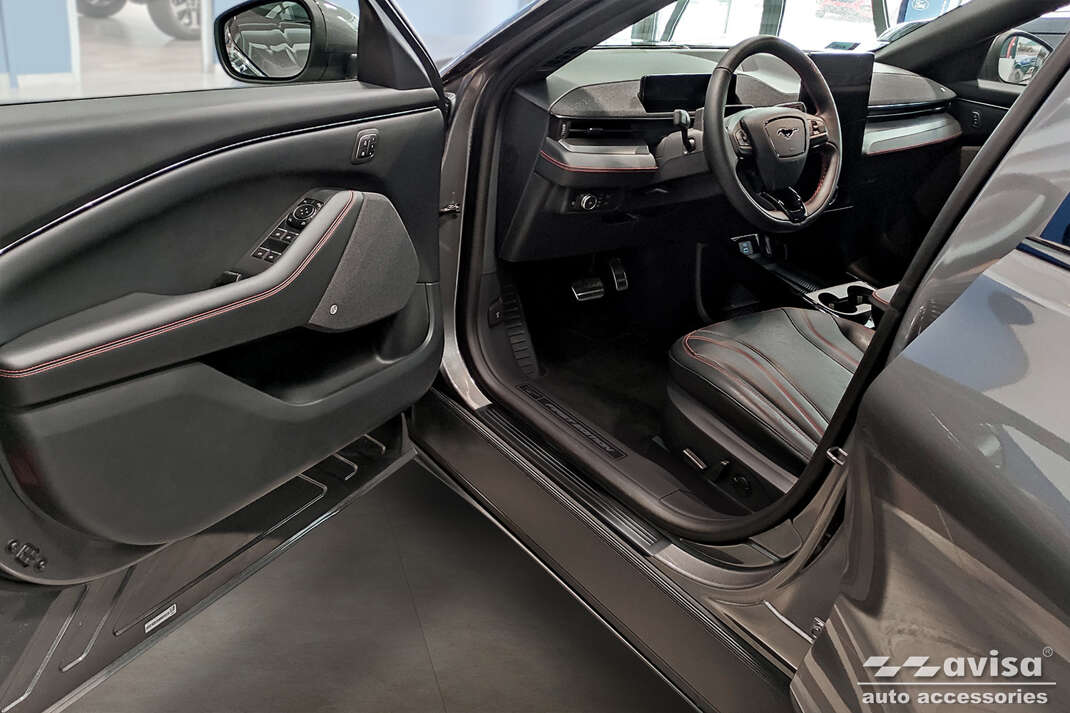 Ochranné kryty prahů, Ford Mustang Mach-E, 2020- , Black