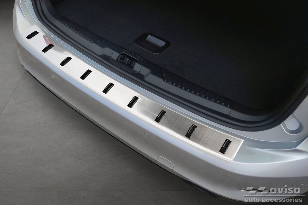 Lišta zadního nárazníku do Ford Focus IV, 2018- , Combi, Strong-Silver