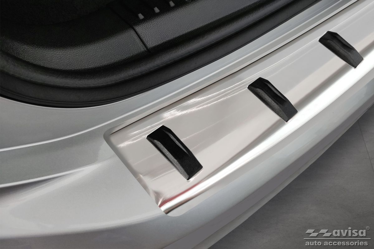 Lišta zadního nárazníku do Ford Focus IV, 2018- , Combi, Strong-Silver