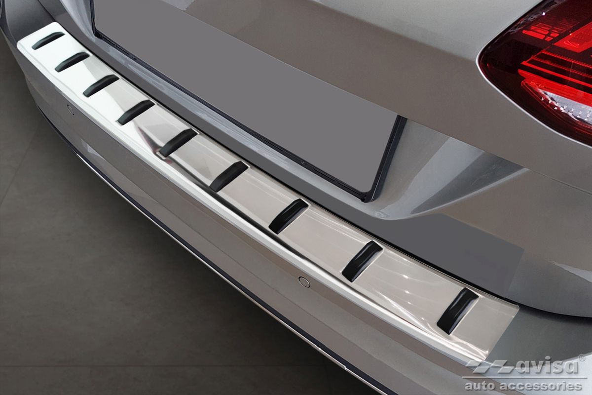 Lišta zadního nárazníku do VW Golf VII, 2017-2019, Facelift, Combi, Variant, Strong-Silver